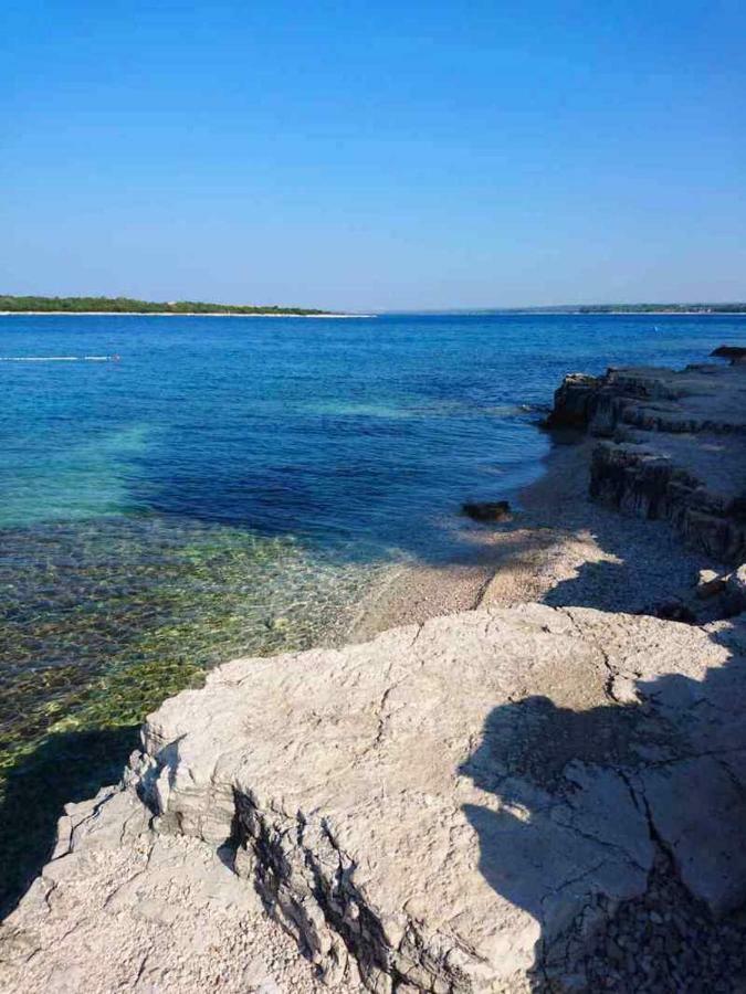 Imela * Pula